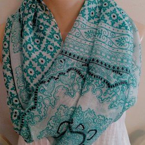 *3 FOR $15 Berkshire Fashions Inc. green, white & black patterned infinity scarf